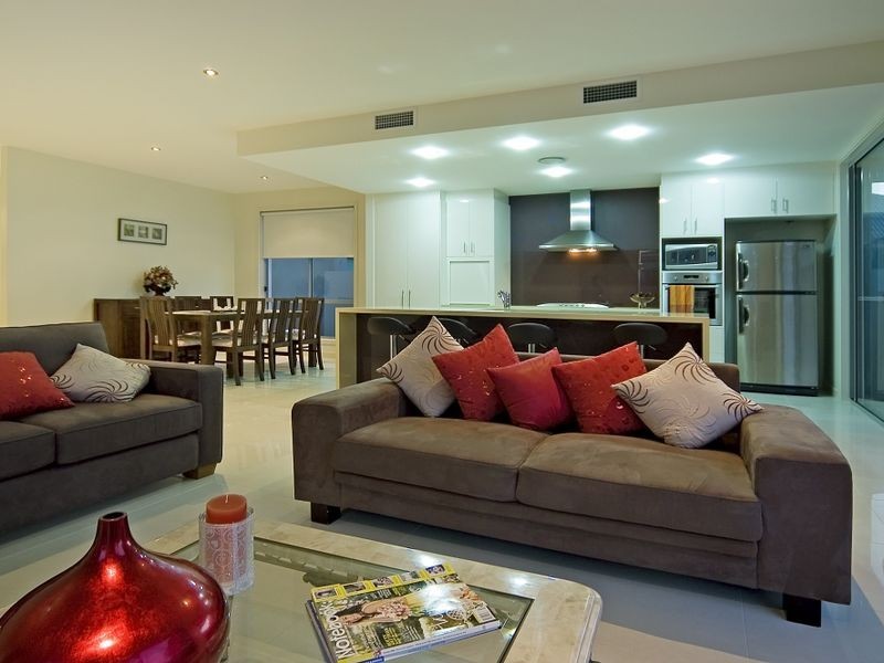 Hope Island QLD 4212