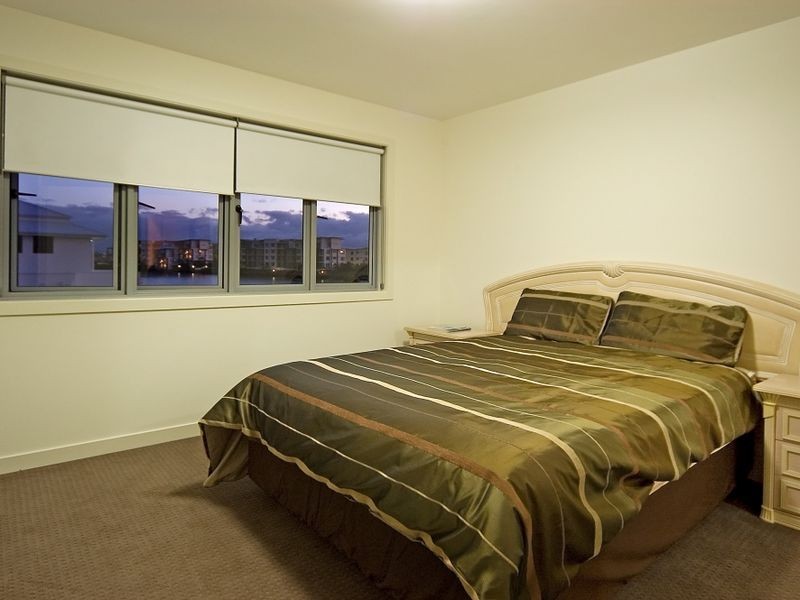 Hope Island QLD 4212