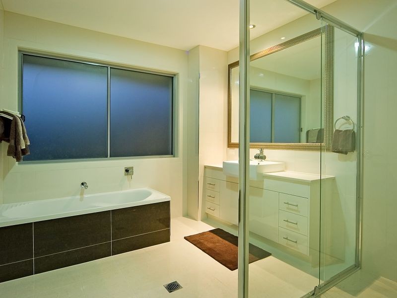 Hope Island QLD 4212