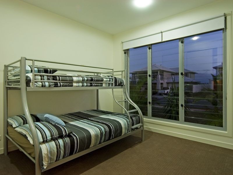 Hope Island QLD 4212