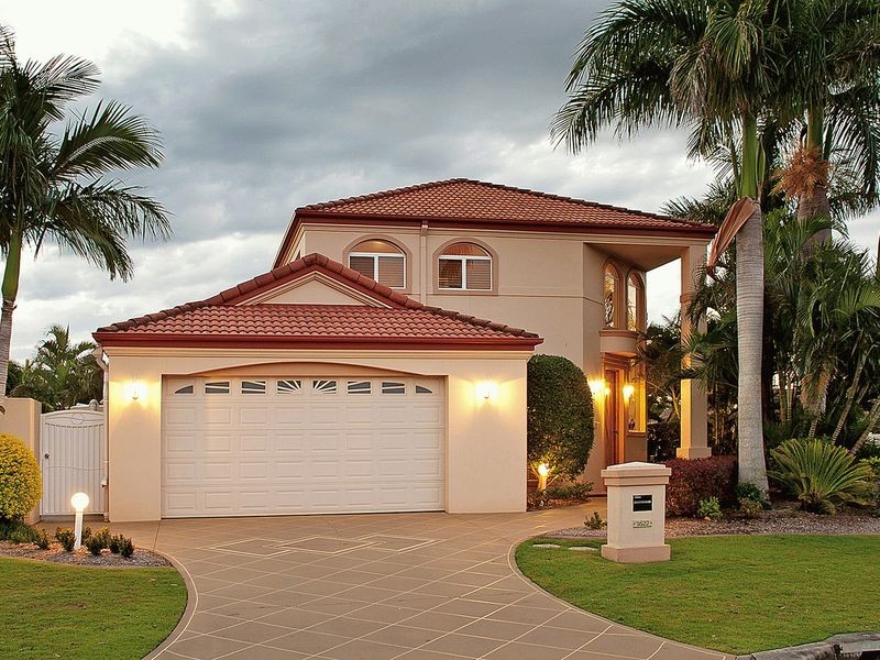 1622 Riverdale Drive, Hope Island QLD 4212