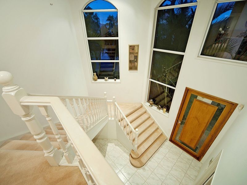 1622 Riverdale Drive, Hope Island QLD 4212