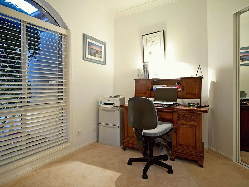 1622 Riverdale Drive, Hope Island QLD 4212