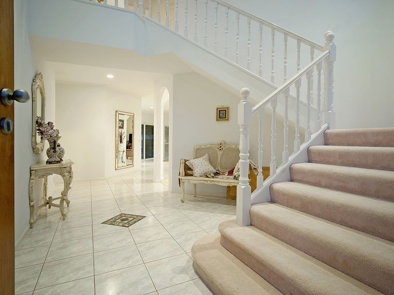 1622 Riverdale Drive, Hope Island QLD 4212