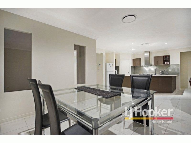 27 Rhodium Crescent, Hope Island QLD 4212