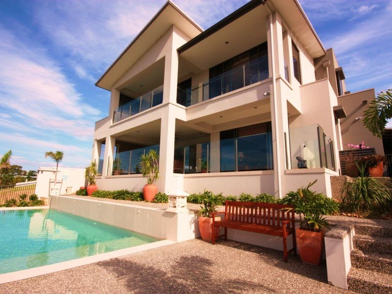 Hope Island QLD 4212