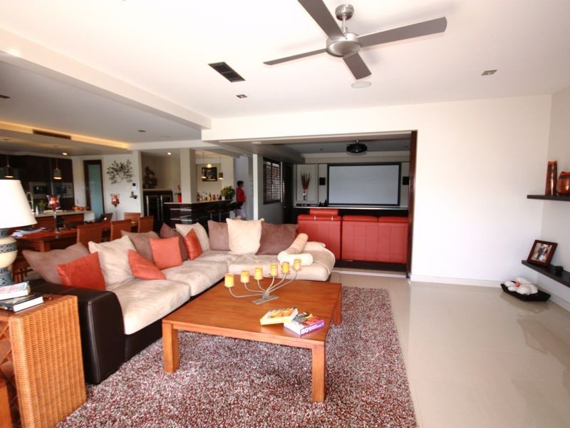 Hope Island QLD 4212