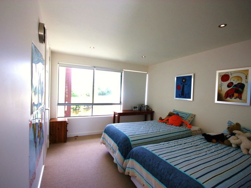 Hope Island QLD 4212