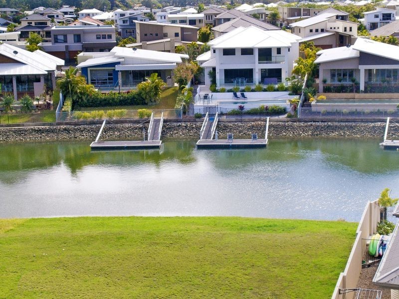 33 Southaven Drive, Helensvale QLD 4212