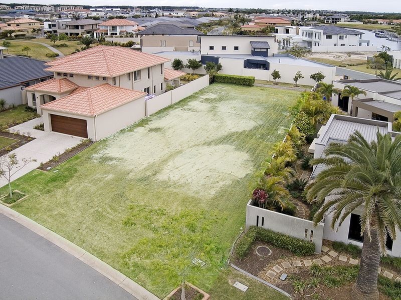 2558 Cressbrook Drive, Hope Island QLD 4212