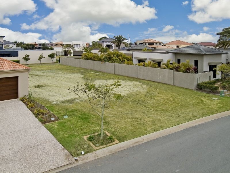 2558 Cressbrook Drive, Hope Island QLD 4212