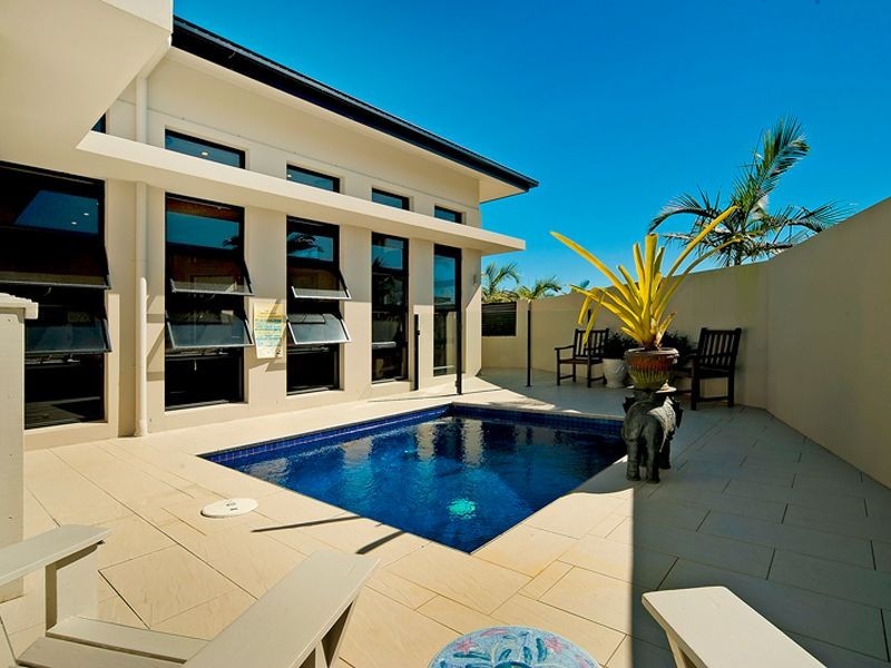 Hope Island QLD 4212