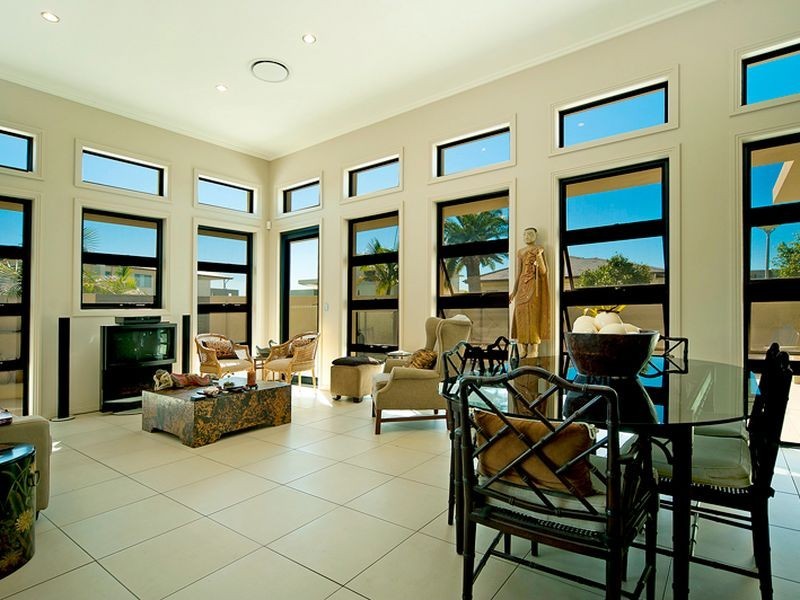 Hope Island QLD 4212