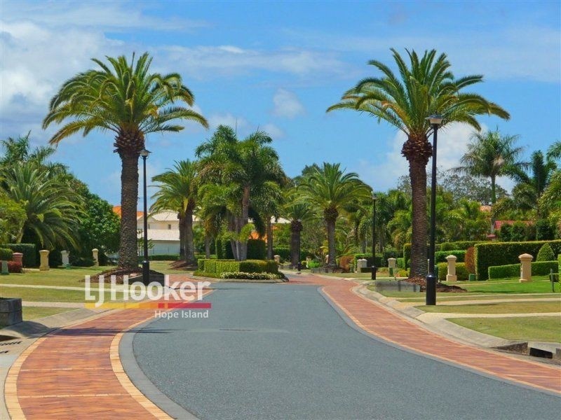 Hope Island QLD 4212