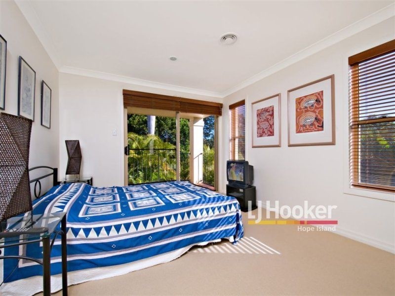 Hope Island QLD 4212