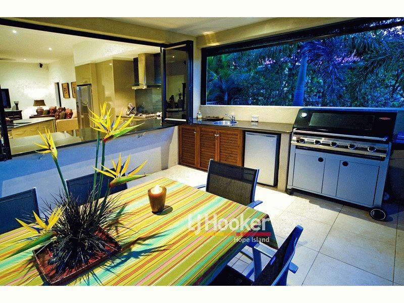 Hope Island QLD 4212