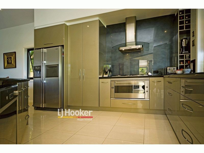 Hope Island QLD 4212