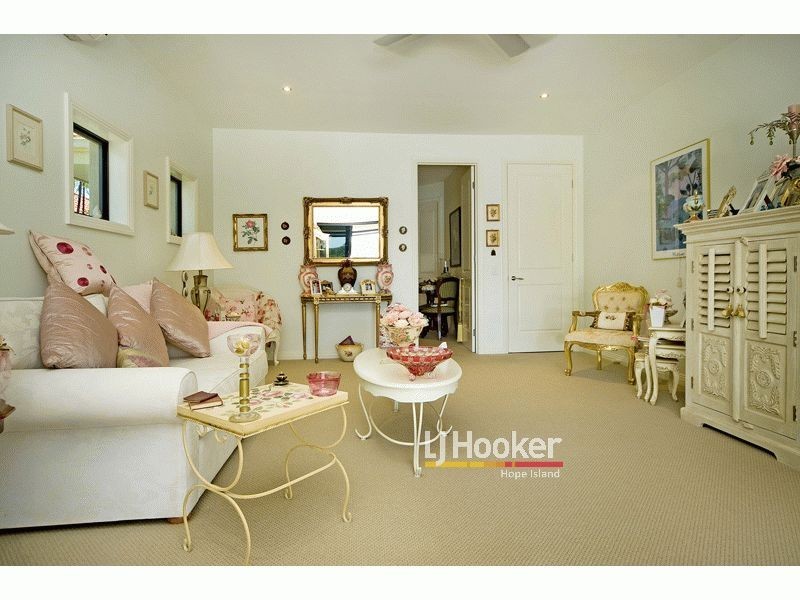 Hope Island QLD 4212