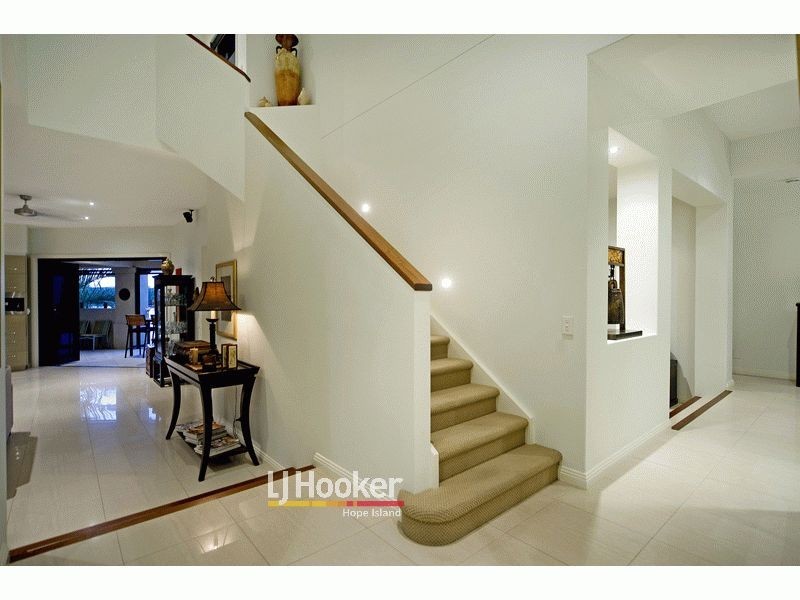 Hope Island QLD 4212