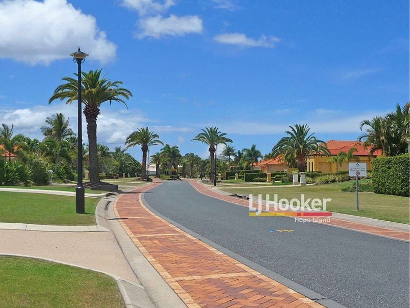 Hope Island QLD 4212