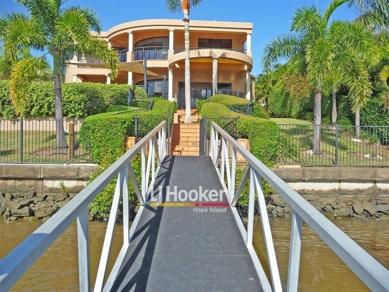 3123/3122 Riverleigh Drive, Hope Island QLD 4212