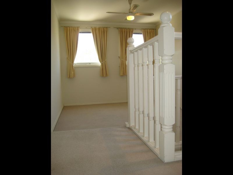 105 Eastwood Street, Kensington VIC 3031