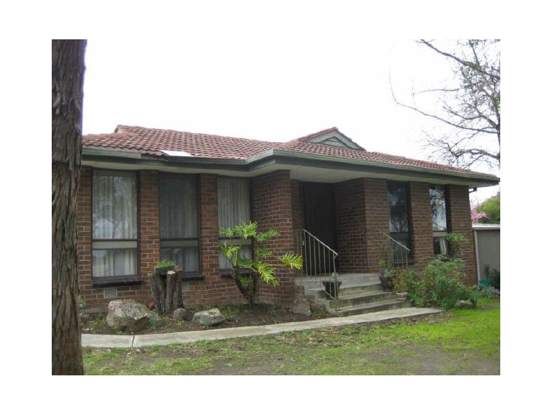 3 Courtney Square, Wantirna VIC 3152