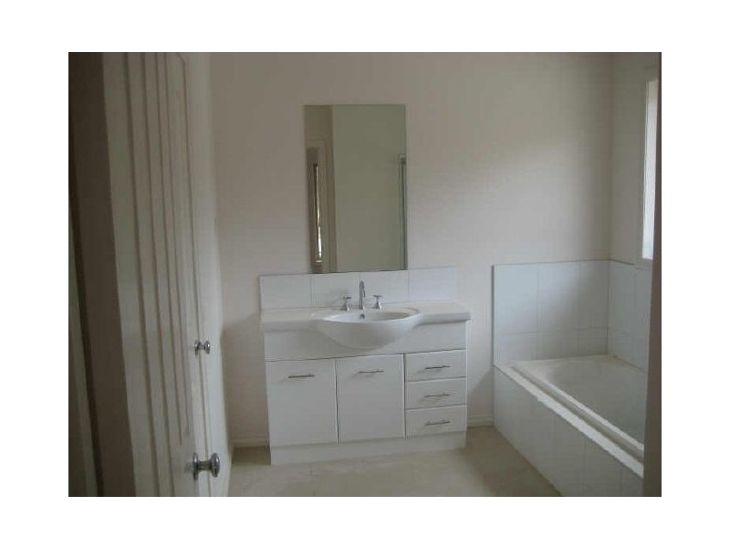 1/67 Wantirna Road, Ringwood VIC 3134