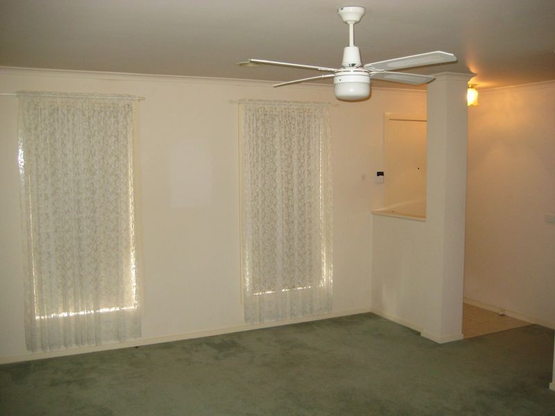 22 JERILDERIE DRIVE, Berwick VIC 3806