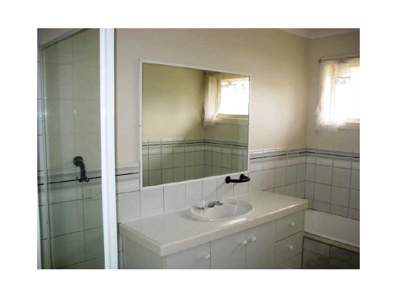 2B Kennedy Street, Glen Waverley VIC 3150