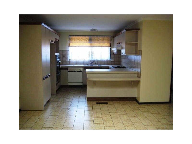 4 Terama Crescent, Bayswater VIC 3153