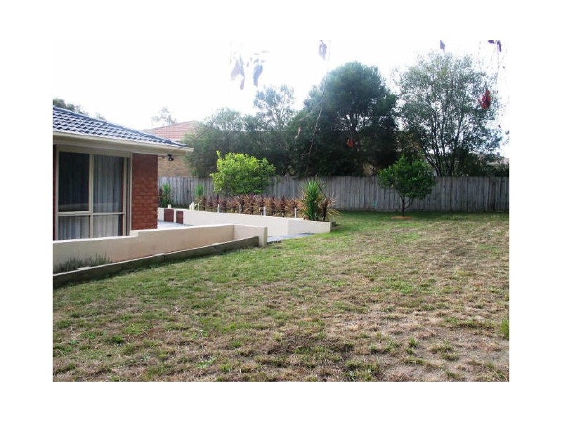 23 Peppermint Grove, Knoxfield VIC 3180