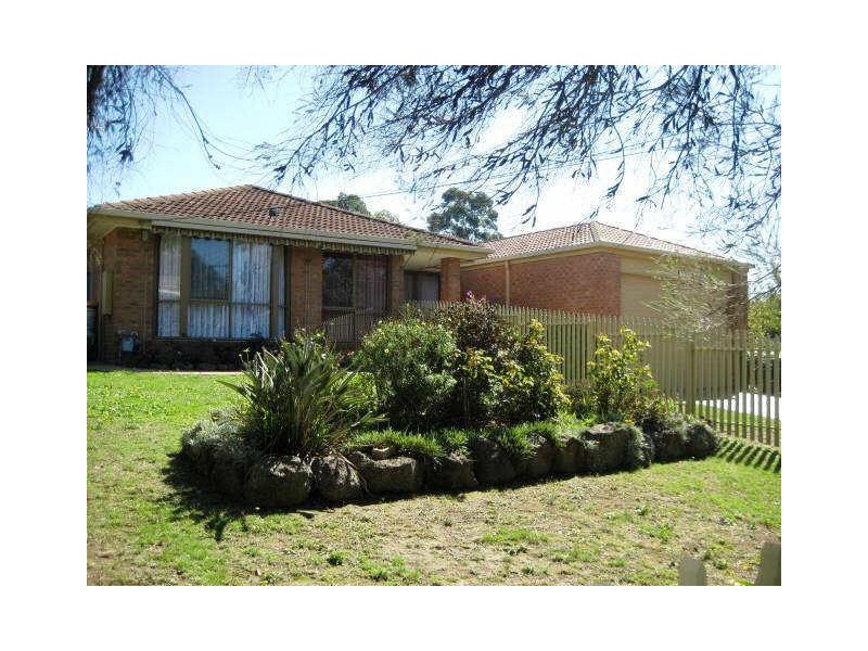 8A Pach Road, Wantirna South VIC 3152
