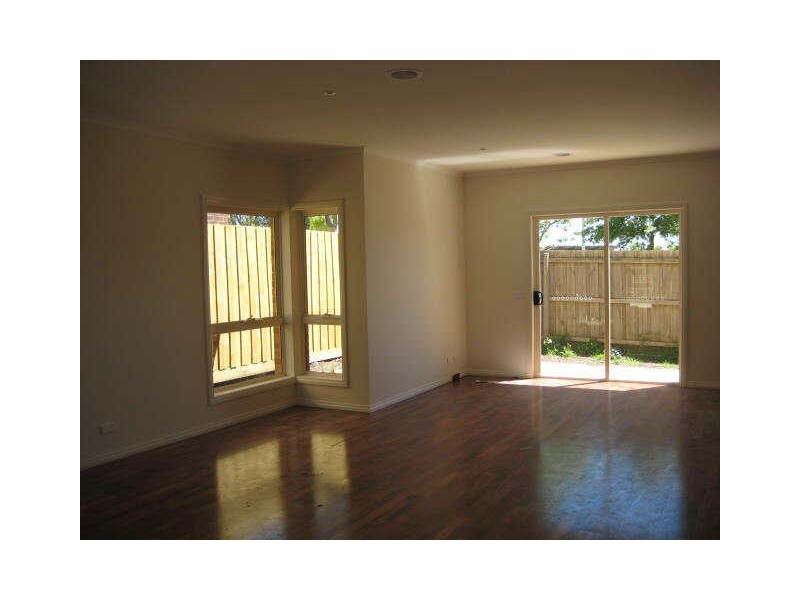 2 & 3/10 Oak Avenue, Boronia VIC 3155