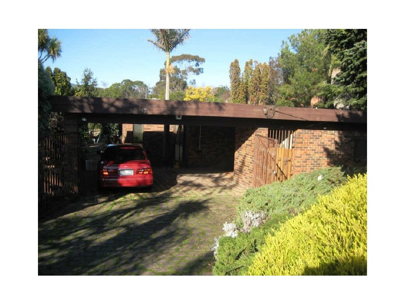 12 Edinburgh Street, Bayswater VIC 3153