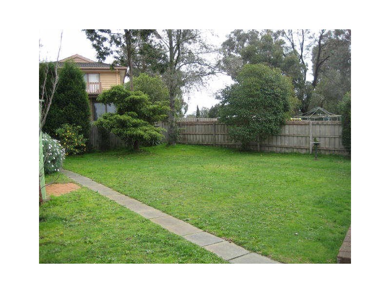 15 Harmsworth Avenue, Wantirna VIC 3152