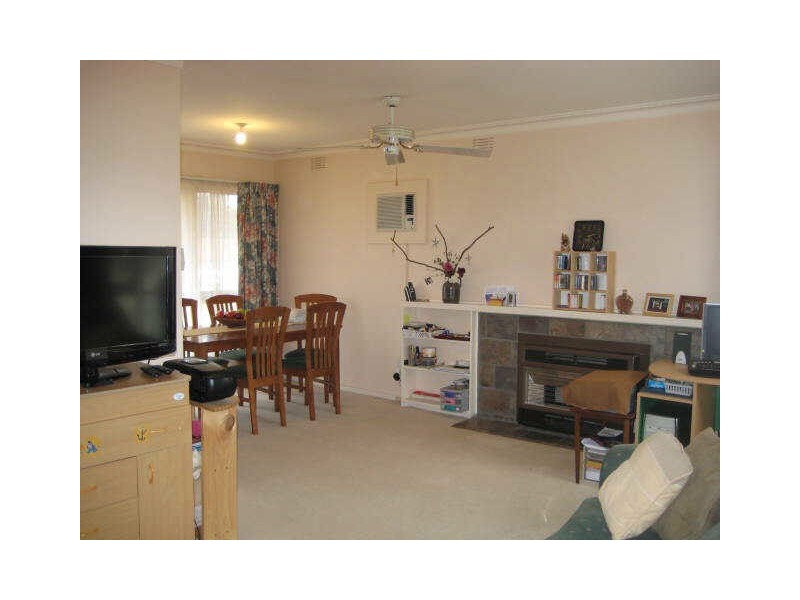 1/3 Paul Avenue, Wantirna South VIC 3152