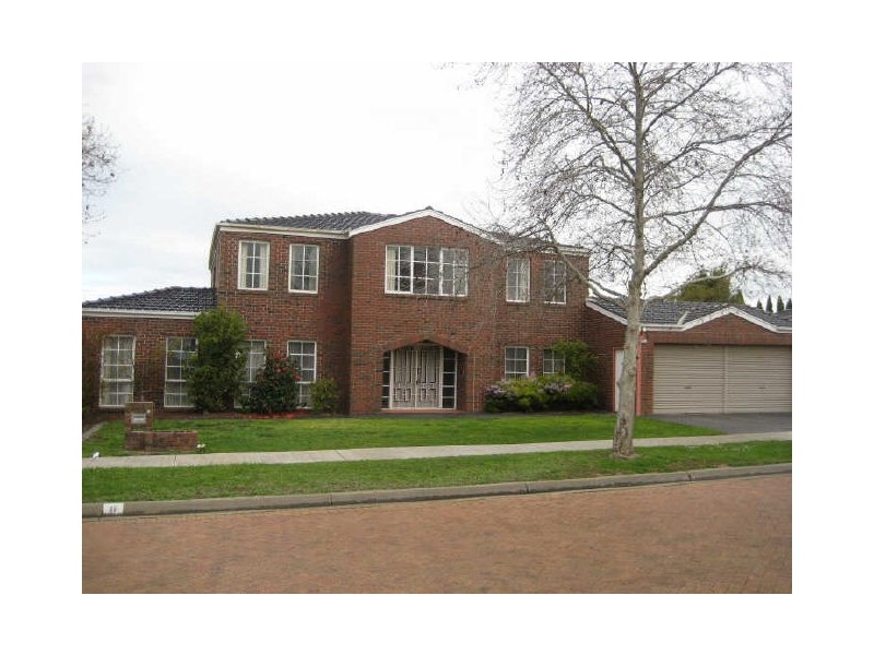 8 Lamont Court, Wantirna South VIC 3152