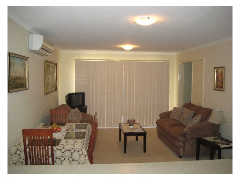 4/1401 High Street Road, Wantirna South VIC 3152