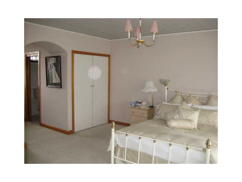 468 Canterbury Road, Forest Hill VIC 3131