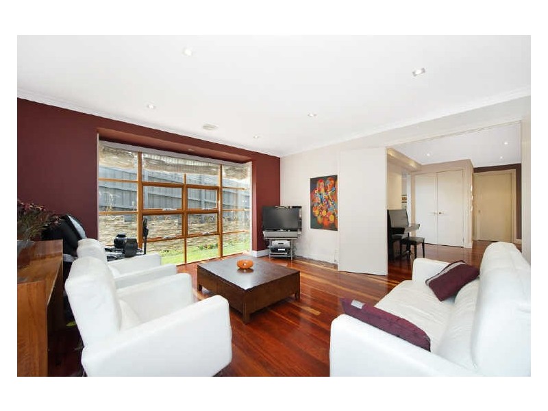 2/10 York Road, Glen Iris VIC 3146