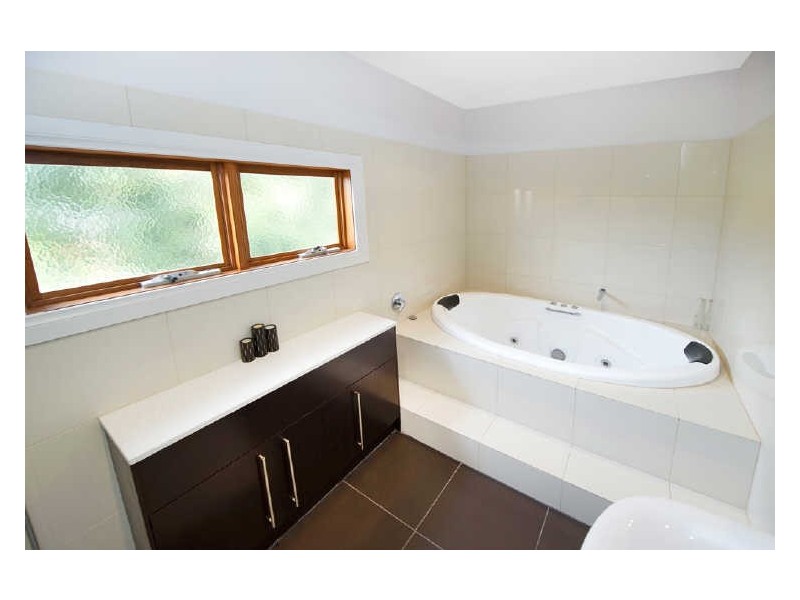 2/10 York Road, Glen Iris VIC 3146