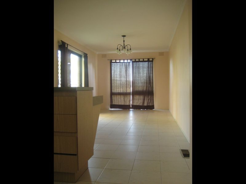 8 Ormiston Close, Wantirna VIC 3152