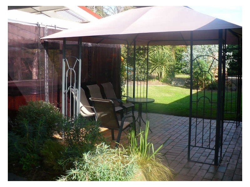 96 Farnham Road, Bayswater VIC 3153