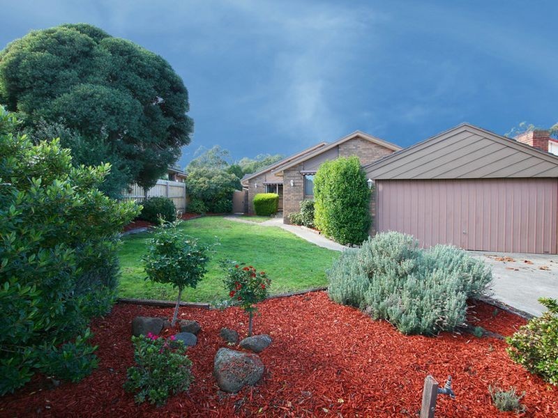 9 Mara Close, Wantirna South VIC 3152