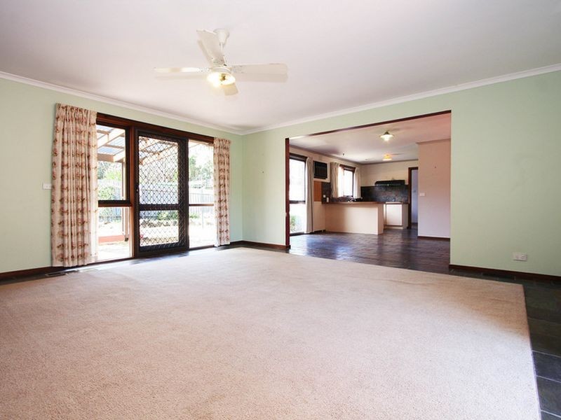 9 Mara Close, Wantirna South VIC 3152