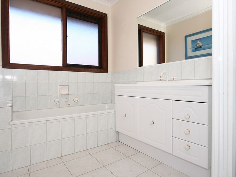 9 Mara Close, Wantirna South VIC 3152