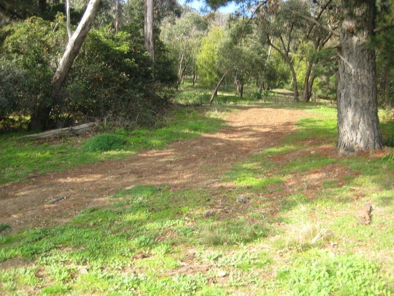 5A Reservoir Crescent, Rowville VIC 3178