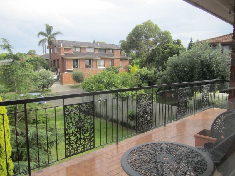 3 Flamingo Drive, Wantirna South VIC 3152