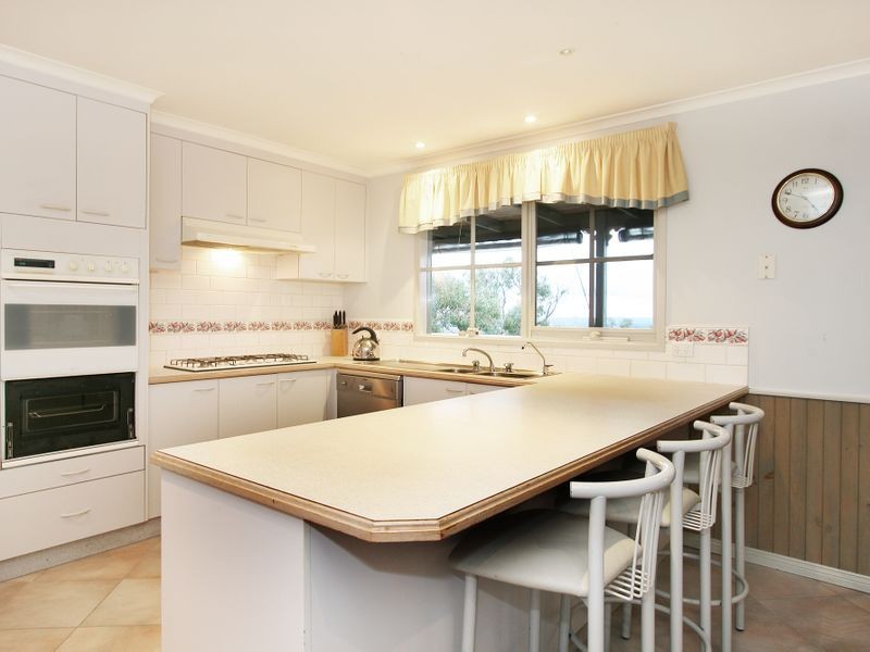 20 Kia Ora Parade, Ferntree Gully VIC 3156